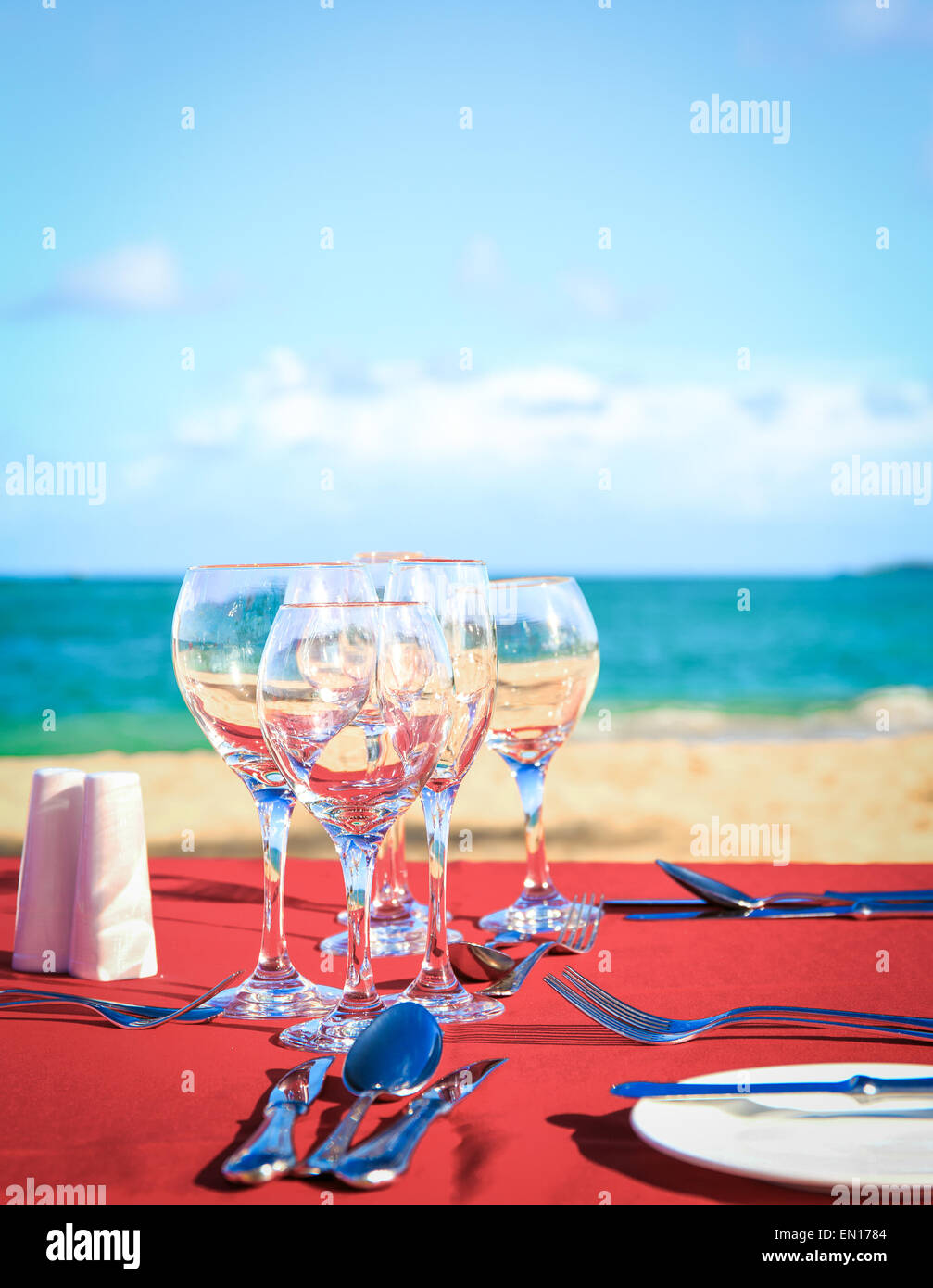 Tabella party sulla spiaggia caraibica Foto Stock