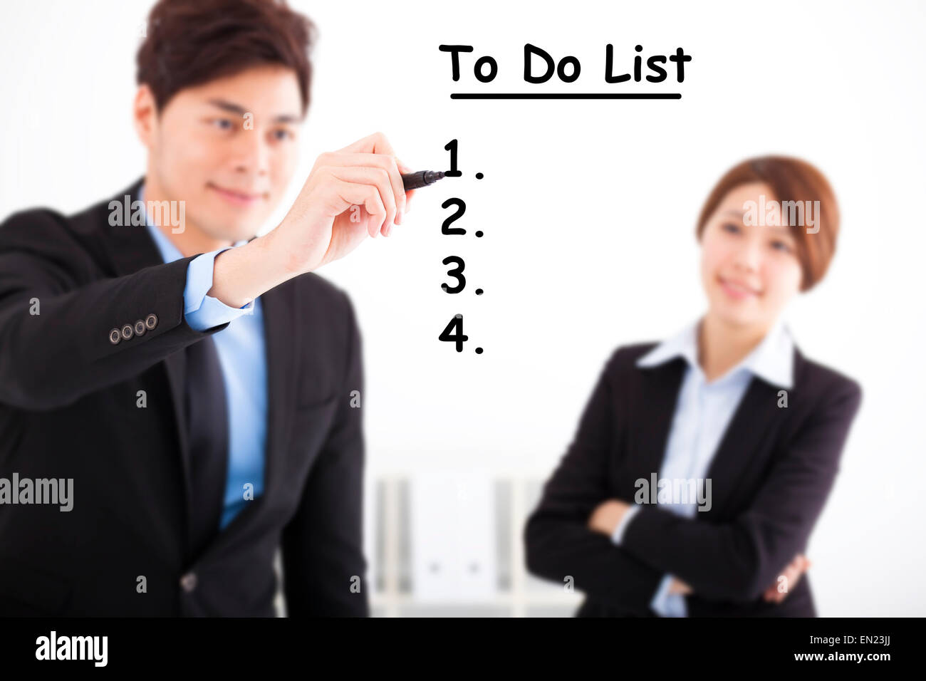 Imprenditore iscritto alla lista delle attività per il business plan concept Foto Stock