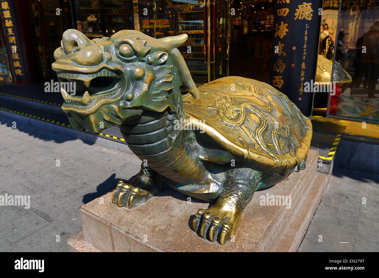 Statua Del Drago Simbolo Del Drago Drago Cinese È Una Bellissima Architettura Tailandese E - Foto 3