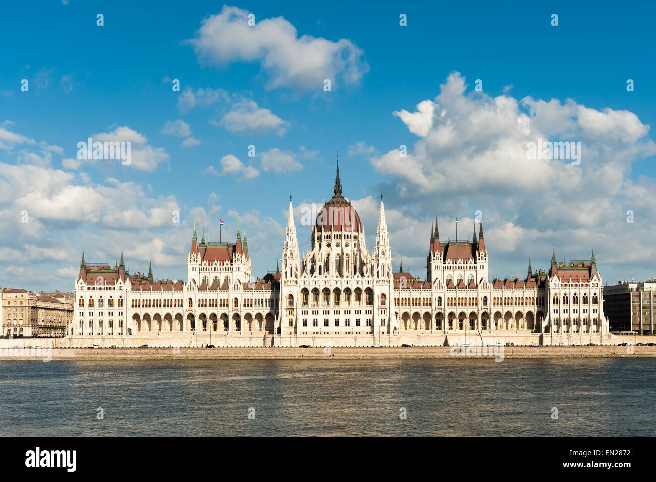 Ungheria, Budapest, vista esterna del parlamento ungherese edificio Foto Stock