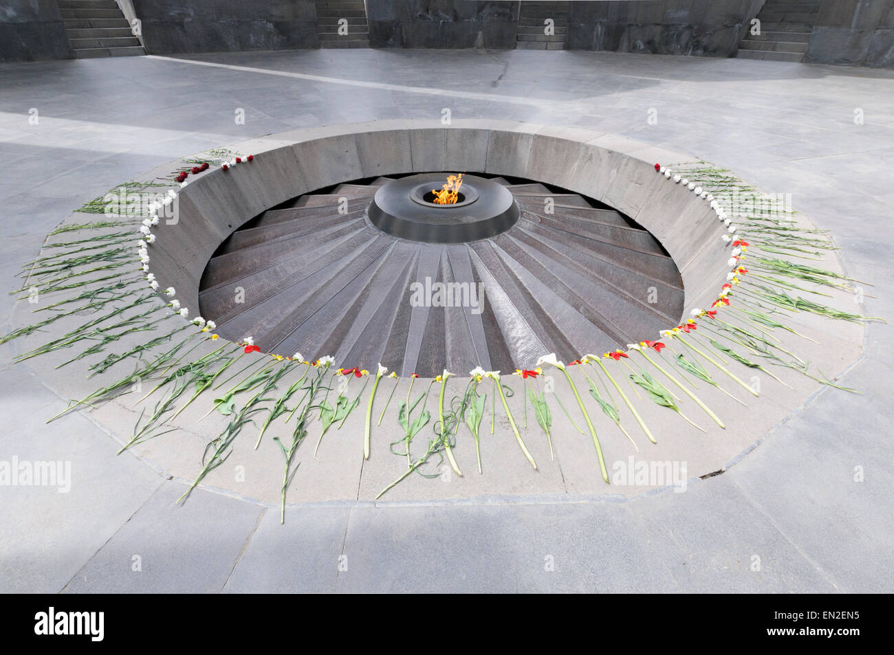 Il genocidio armeno Memorial, Santuario di eternità, Tsitsernakaberd, Yerevan, Armenia Foto Stock