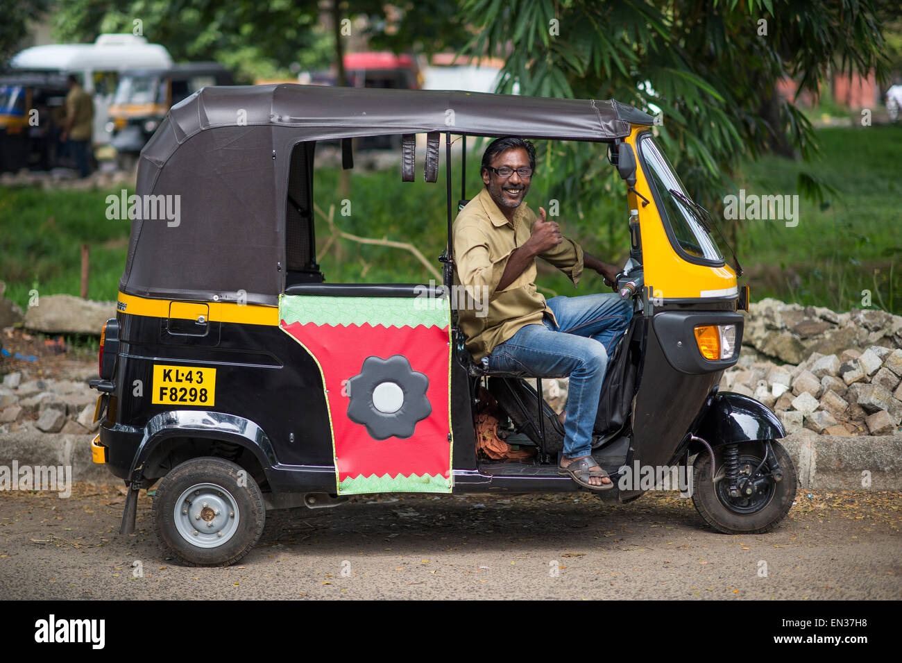 In rickshaw driver, Fort Kochi, Kerala, India Foto Stock