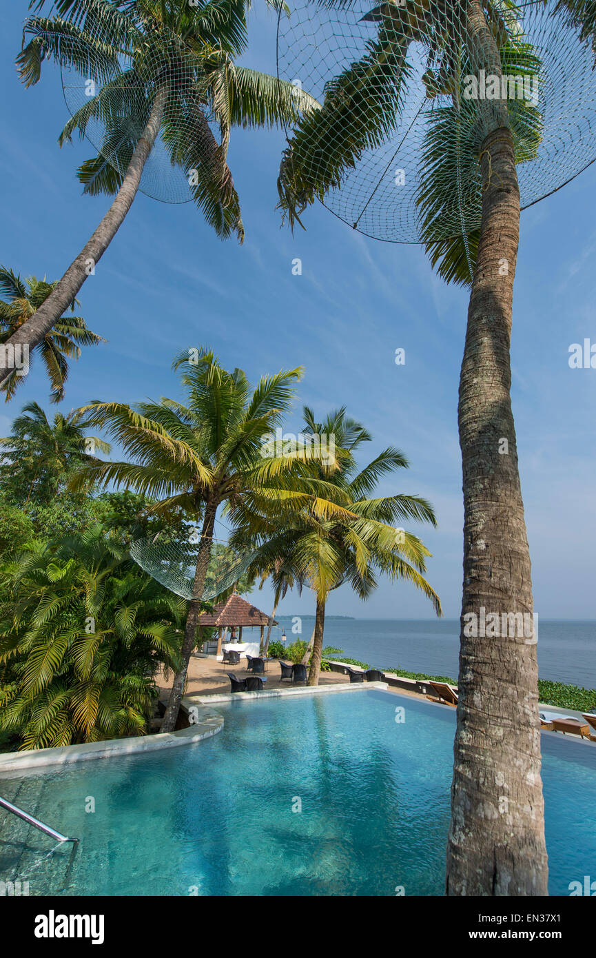Piscina, Hotel purezza, Malabar sfugge, Lago Vembanad, Kerala, India Foto Stock
