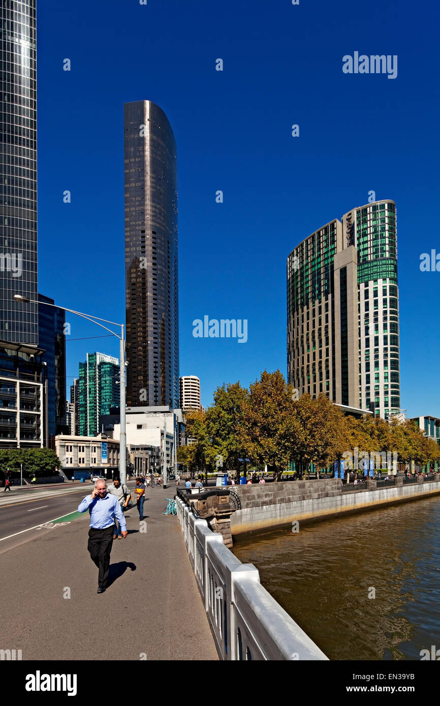 Melbourne Australia / Crown Casino complesso e il Riverside Southbank Promenade. Foto Stock