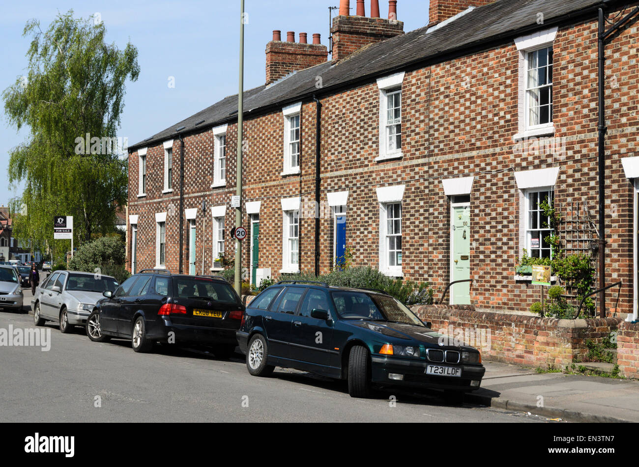Una strada residenziale nell'area di Gerico, Oxford. Foto Stock