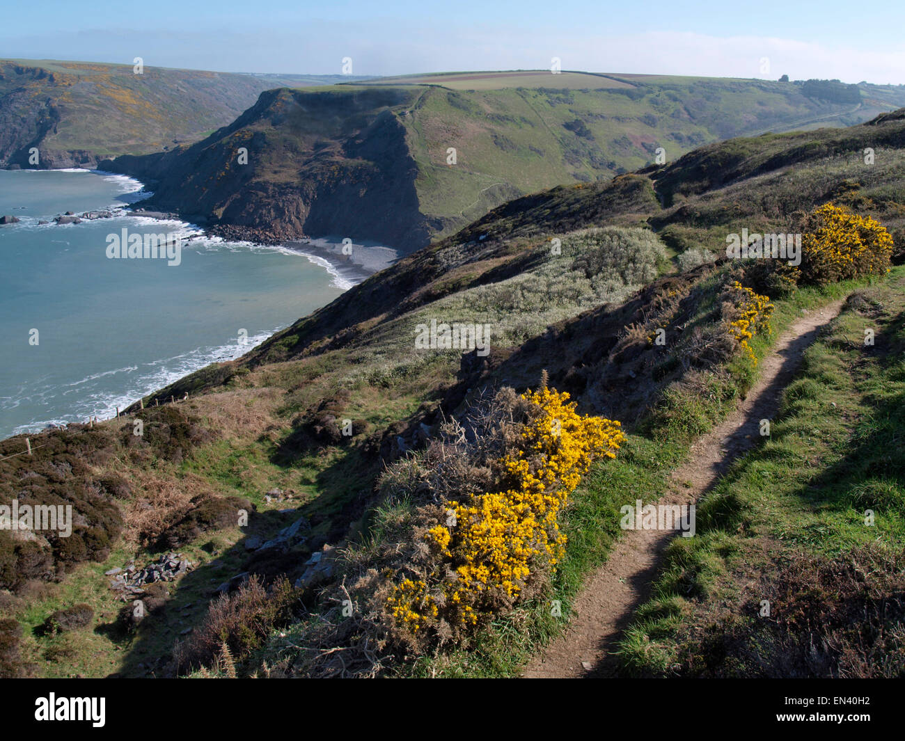 Costa sud-ovest percorso in corrispondenza di Welcombe, Devon, Regno Unito Foto Stock
