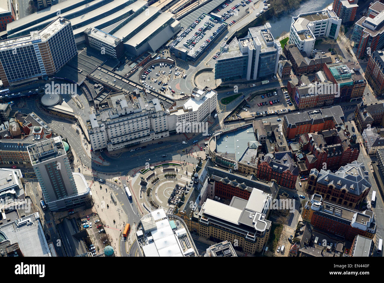Una veduta aerea di City Square, Leeds City Centre, aprile 2015, West Yorkshire, nell'Inghilterra del Nord, Regno Unito Foto Stock