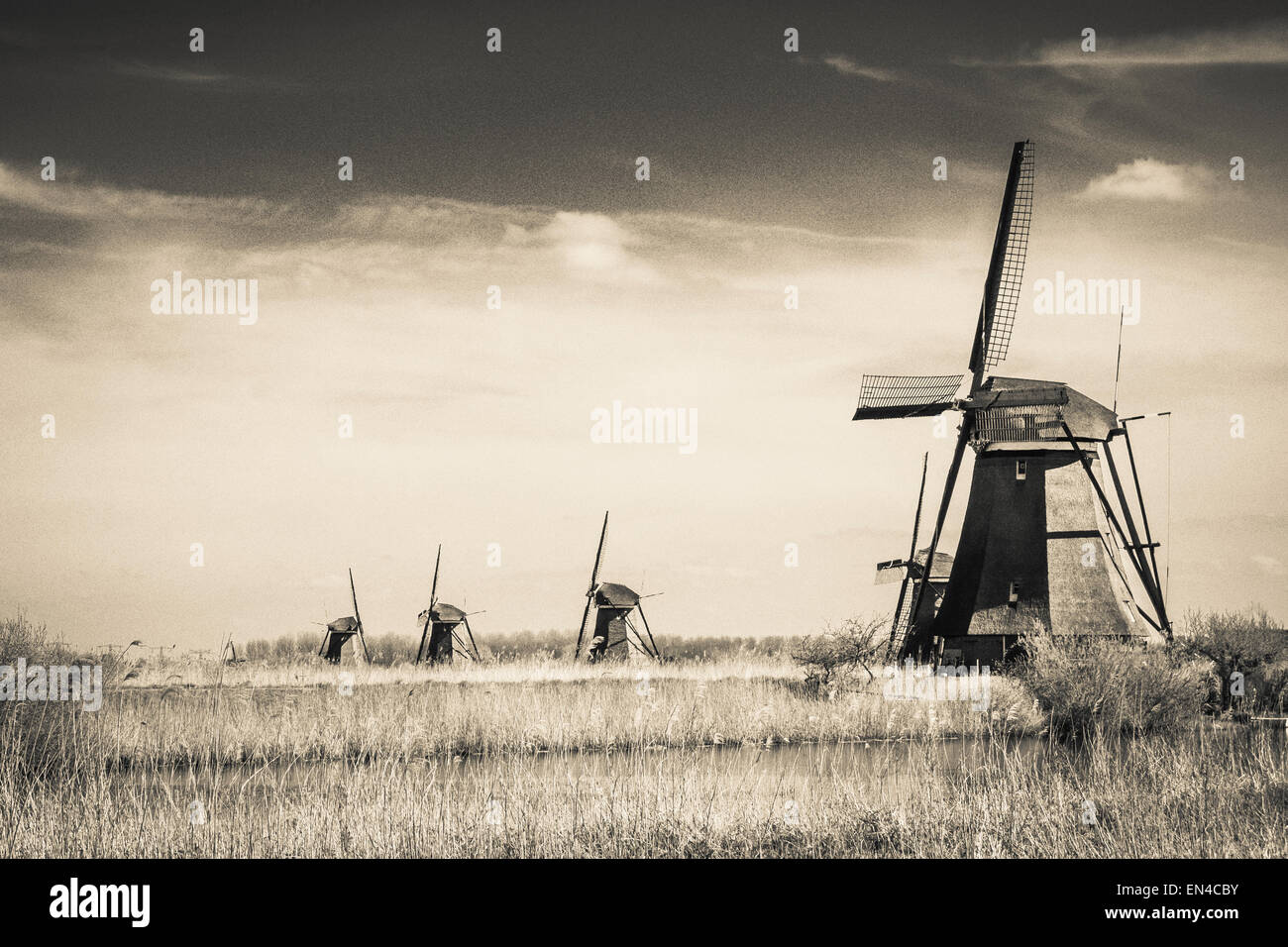 Mulini a vento a Kinderdijk, Holland Sito Patrimonio Mondiale Foto Stock