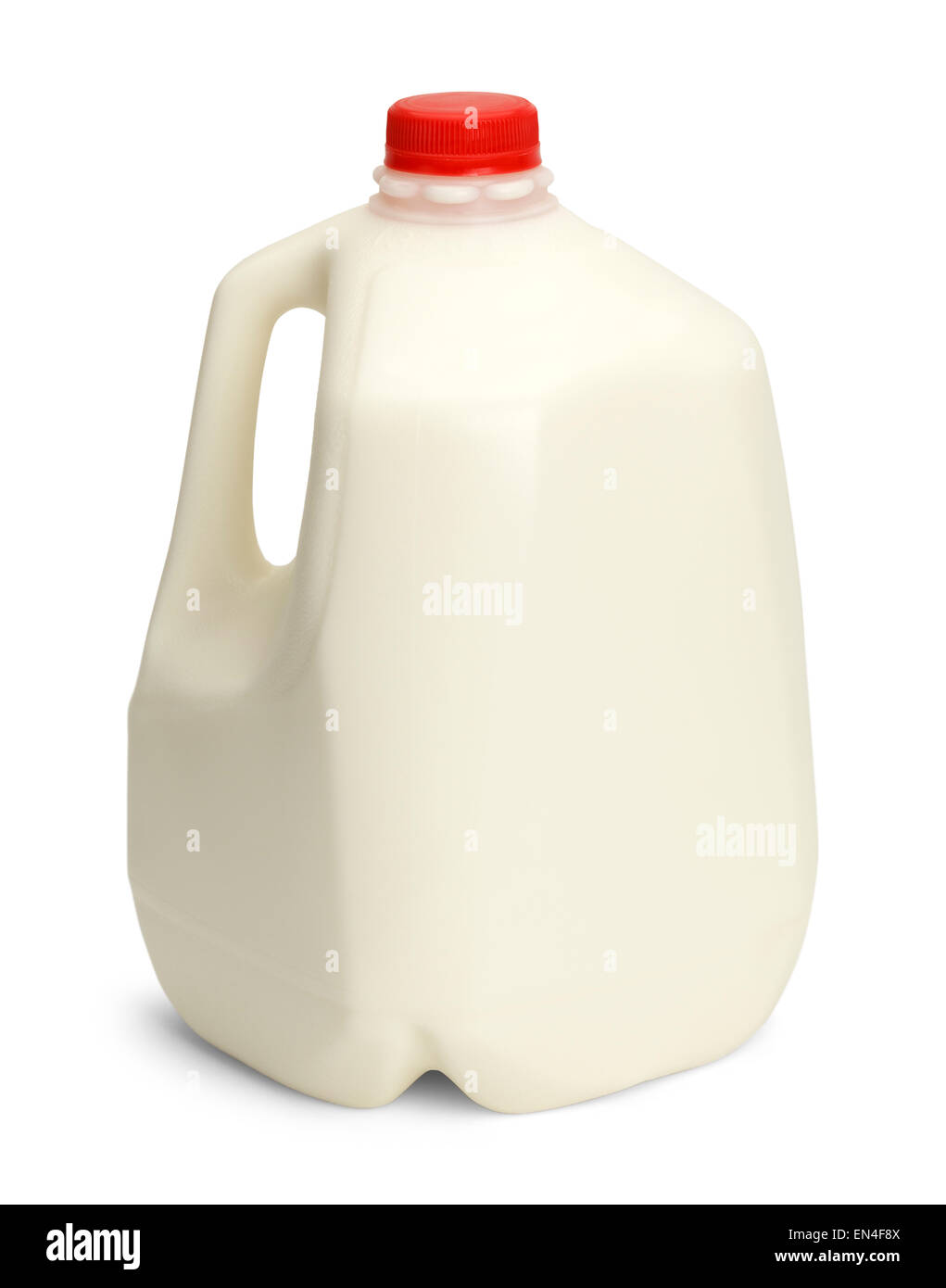 Gallone di latte intero con rosso cappuccio in plastica isolato su sfondo bianco. Foto Stock