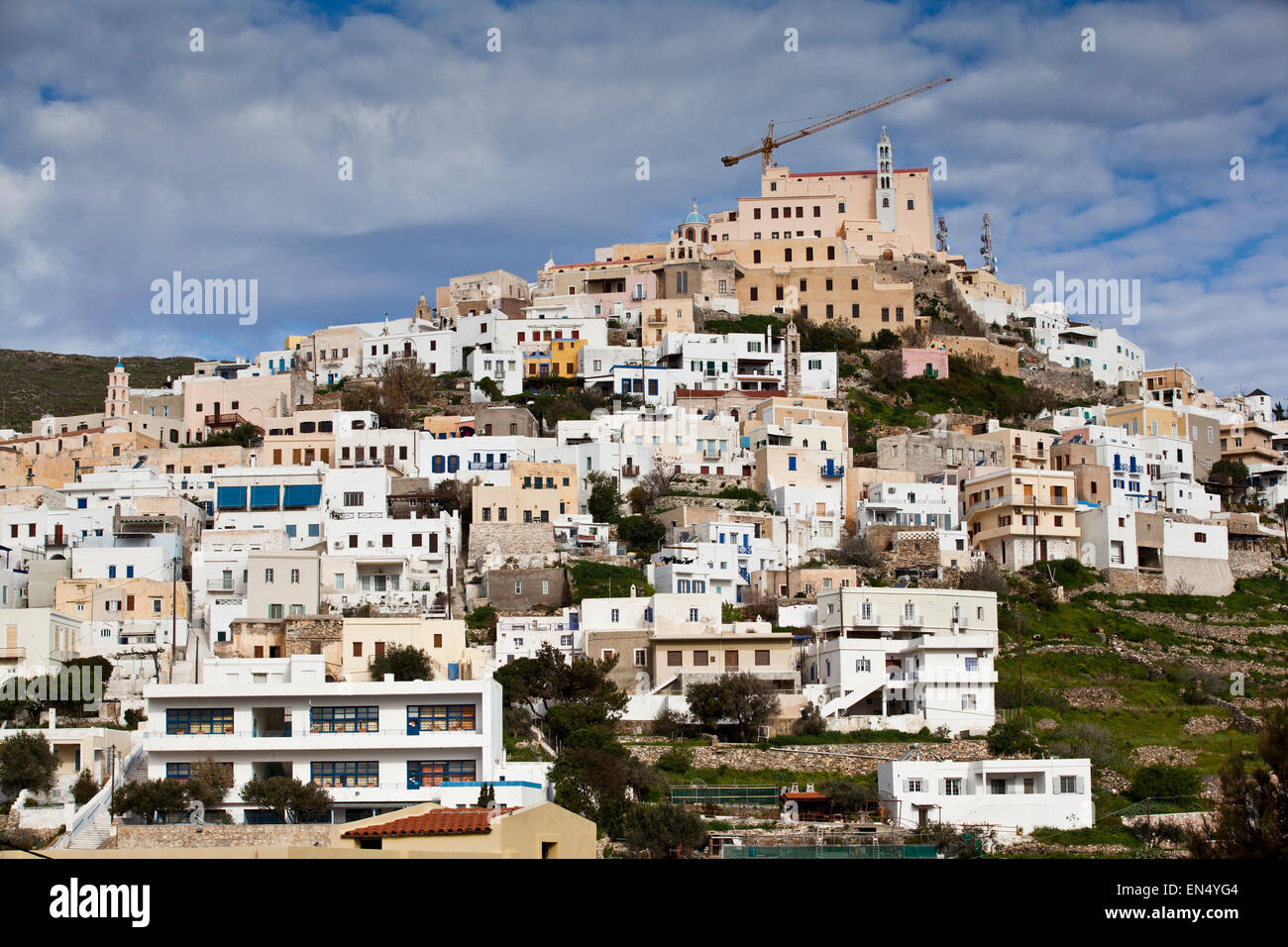 Anos syros nel porto di Ermoupolis in Syros nelle isole greche. Foto Stock
