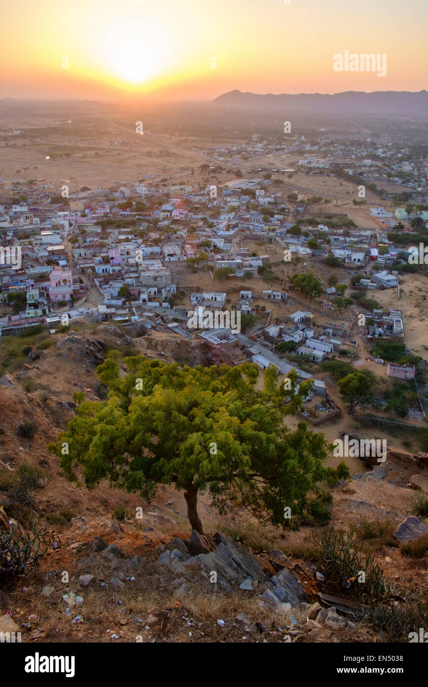 Tramonto da Gayatri tempio di Pushkar. Foto Stock