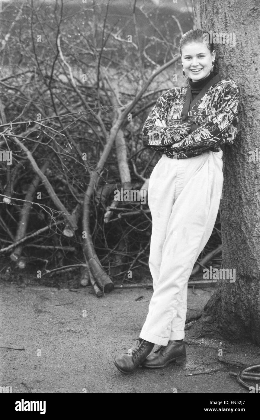 Sophie Aldred visto qui come Asso uno di Dr Who's assistant. Il 19 novembre 1987 Foto Stock