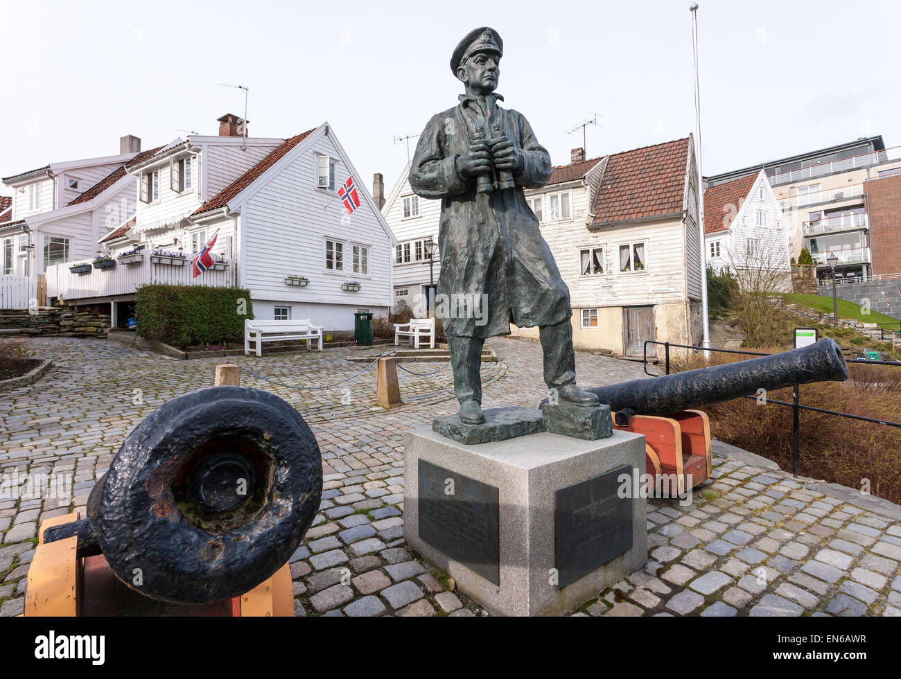 Statua del Vice Ammiraglio di Thore Horve nel 18/19th Century Old Town di Stavanger, Norvegia. Foto Stock