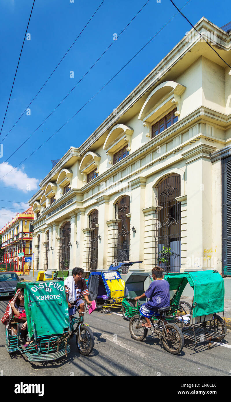 Il triciclo taxi di coloniale storica area di intramuros di Manila Filippine Foto Stock