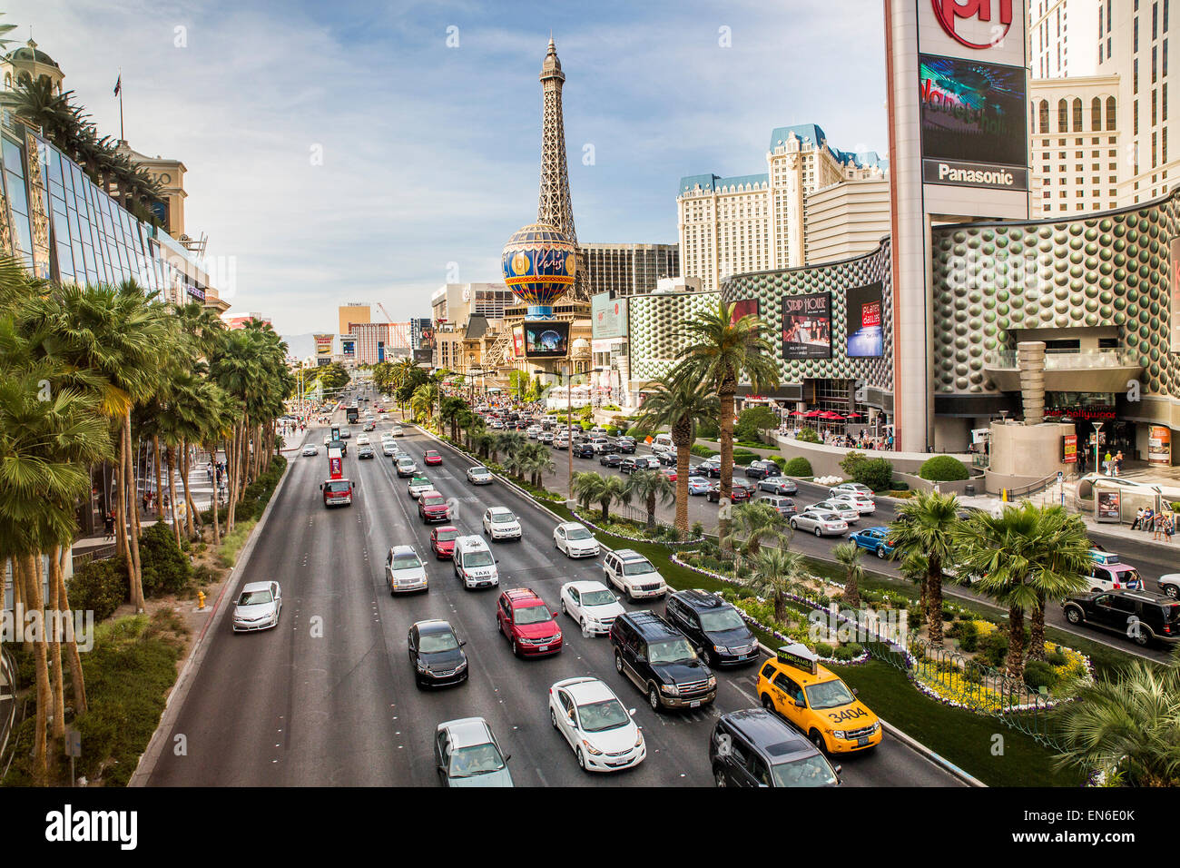 Las Vegas Cityscape e traffico Foto Stock