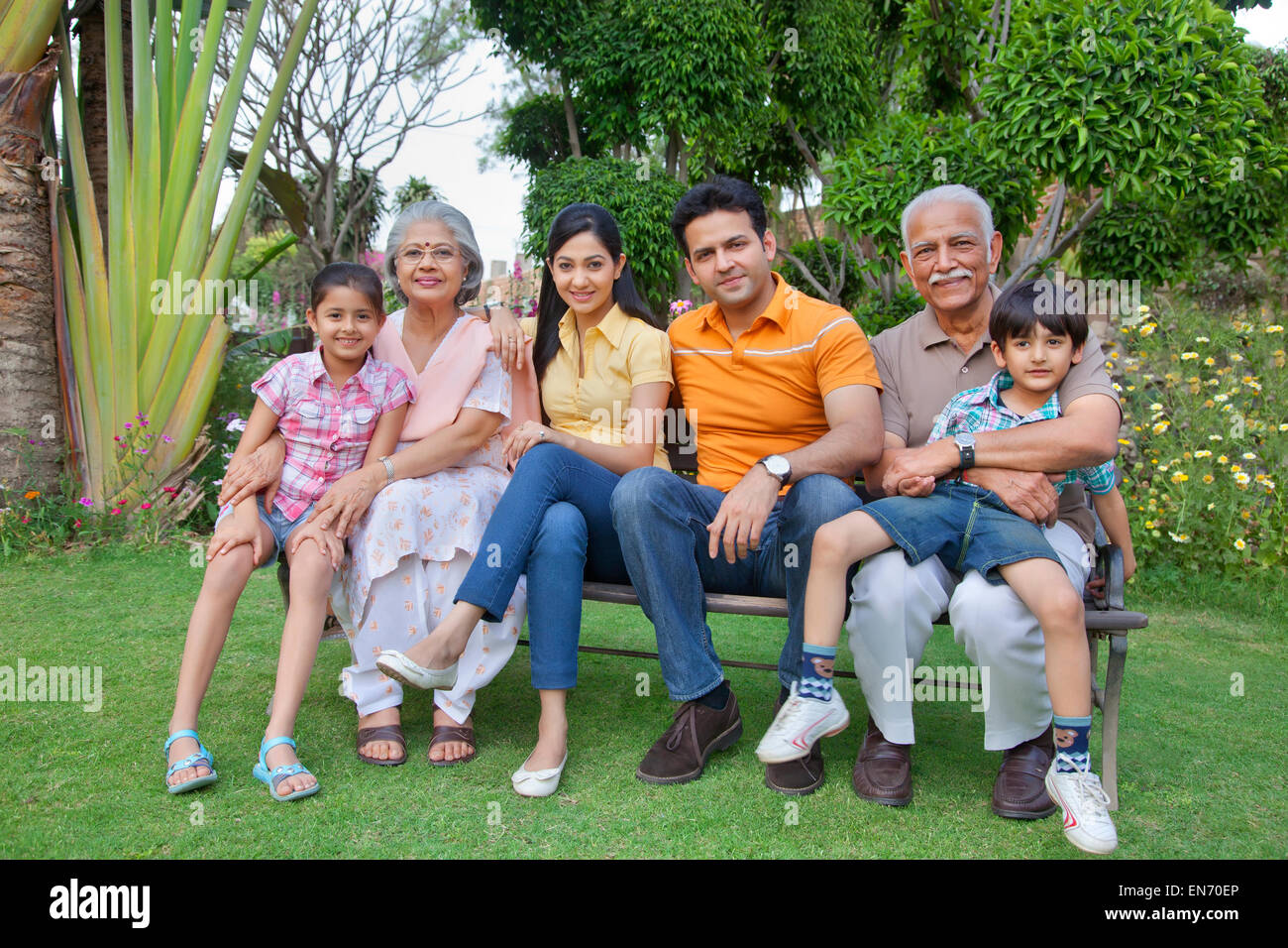Ritratto di una famiglia multigenerazionali Foto Stock