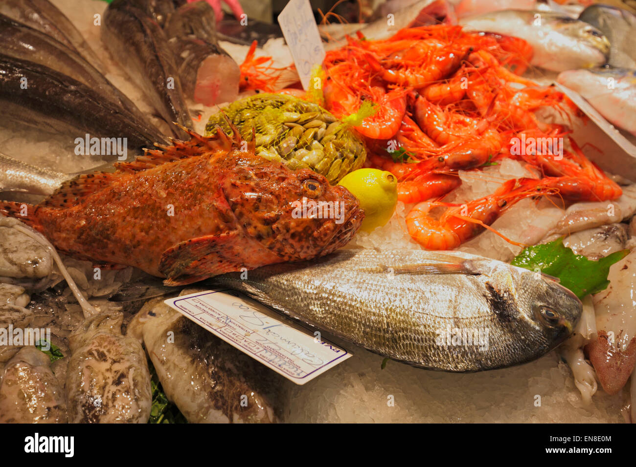 Il Mercat de Sant Josep de la Boqueria a Barcellona, Spagna Foto Stock