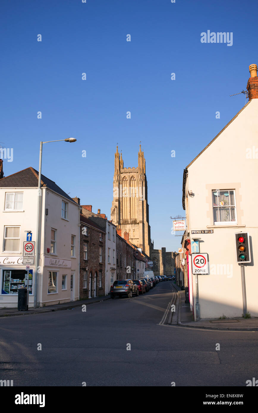 St Cuthberts chiesa nel tardo pomeriggio la luce del sole. Pozzetti, Somerset, Inghilterra Foto Stock