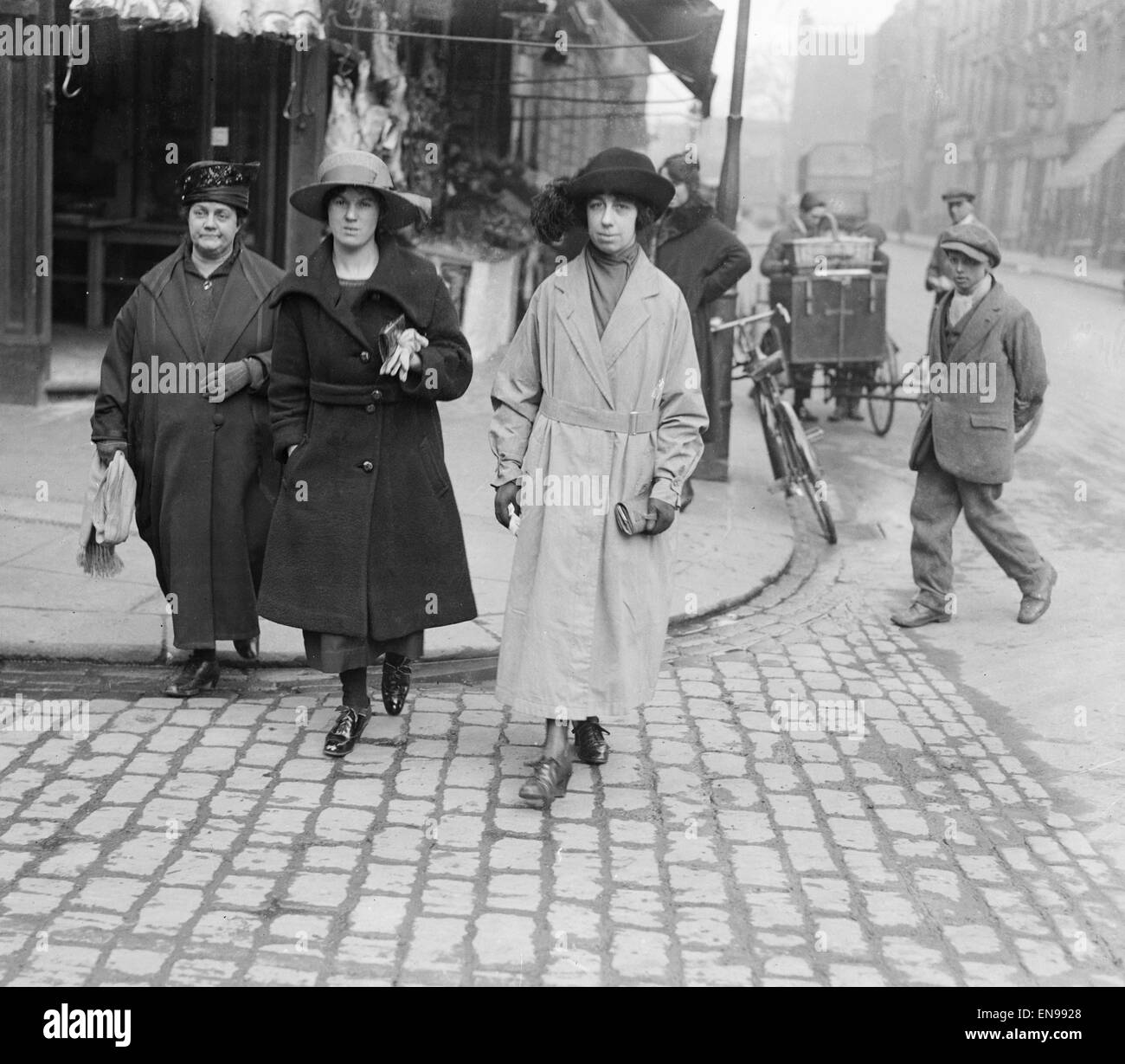 Signora bianco omicidio il 14 marzo 1922 la mattina del 14 marzo 1922, Lady Alice bianco è stato trovato con il suo cranio frantumato in,ma è ancora viva nella sua camera presso La Spencer's Hotel per Portman Street, Londra, morì poche ore più tardi. Una dispensa boy presso l'hotel, H Foto Stock