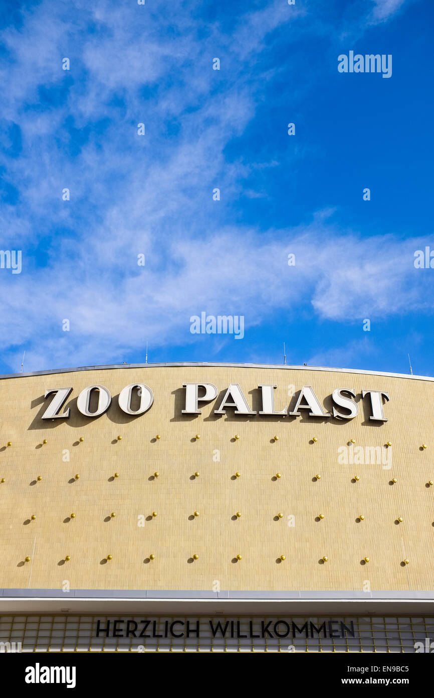 La facciata della Zoo Palast cinema, Berlino, Germania Foto Stock