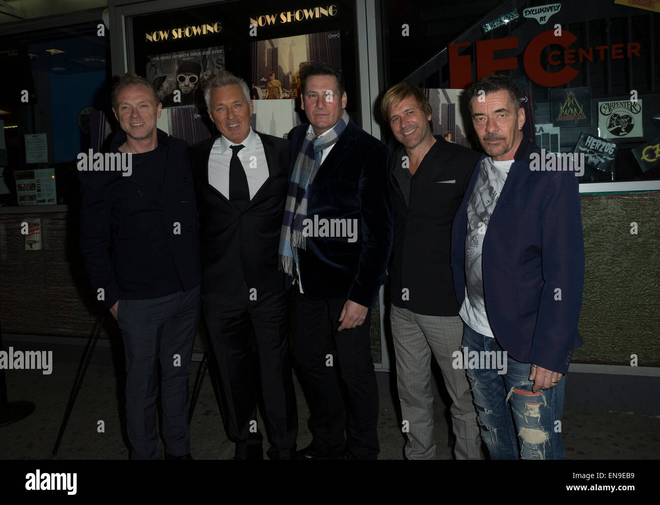 New York, NY - Aprile 29, 2015: Spandau Ballet band: Gary Kemp Martin Kemp, Tony Hadley, Steve Norman, John Keeble frequentare lo screening di anima i ragazzi di tutto il mondo occidentale a film indipendente Center di Manhattan Foto Stock