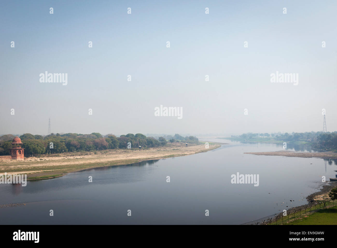 Il fiume Yamuna visto dal Taj Mahal, Agra, India Foto Stock