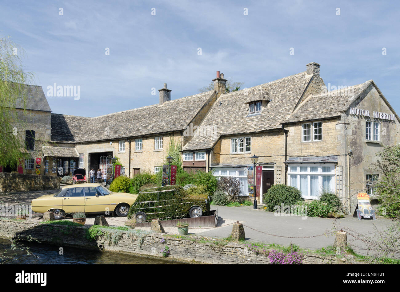 Cotswold Motor Museum e collezione di giocattoli in Bourton-on-the-acqua Foto Stock