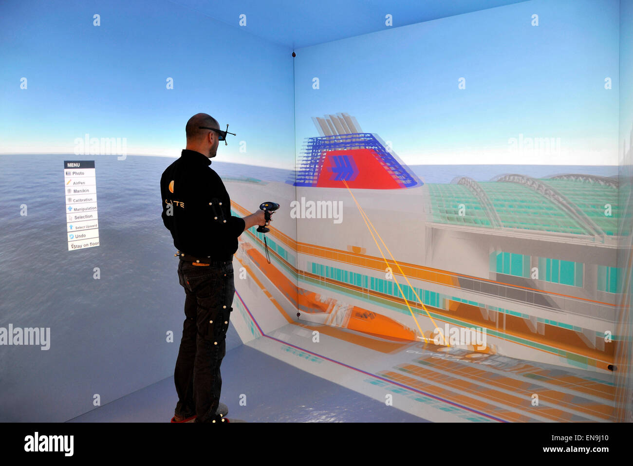 Montoir-de-Bretagne (nord-ovest della Francia), 2014/11/14: inaugurazione dell'industriale di realtà virtuale centro (cirv). Foto Stock