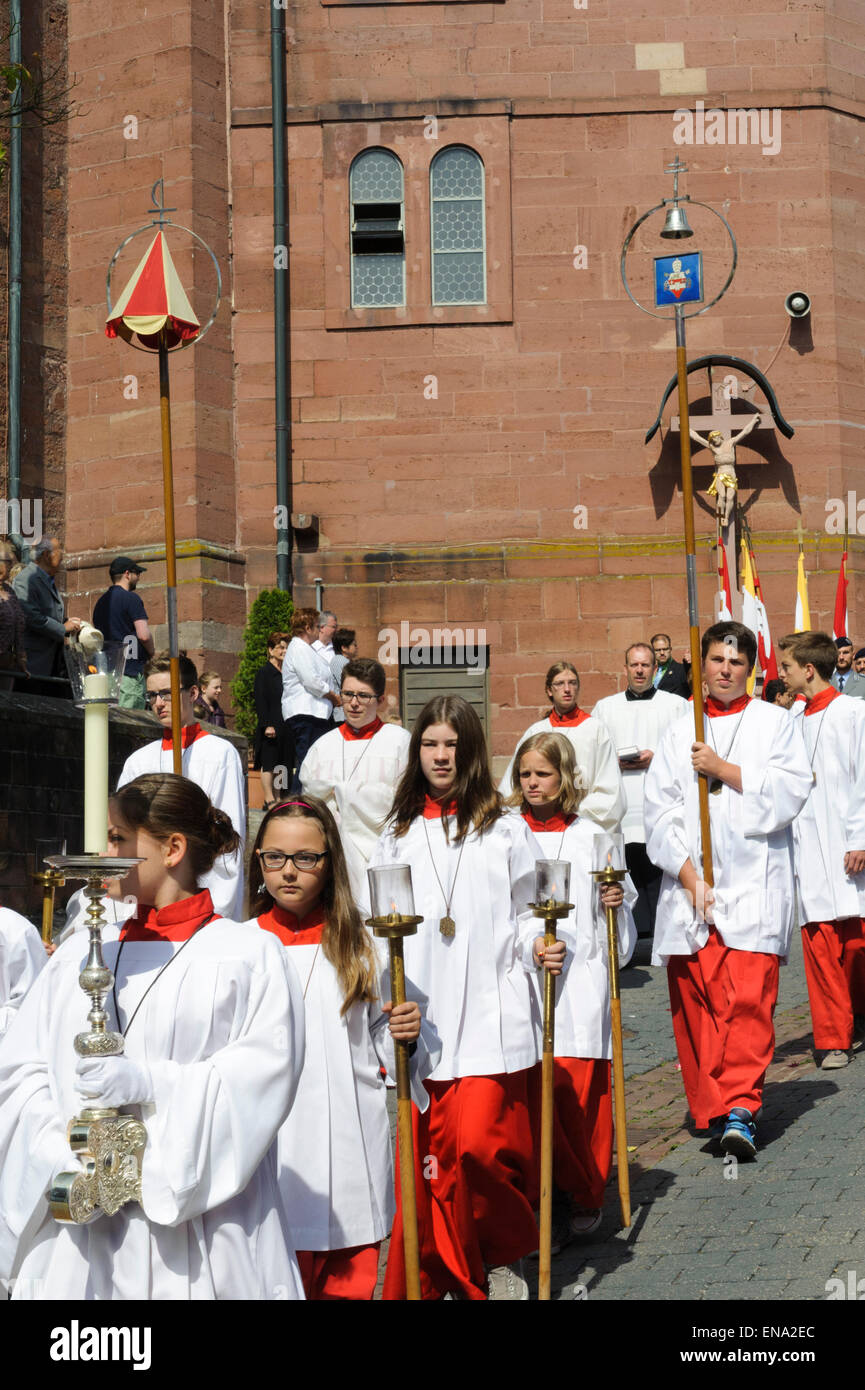 Processione del Corpus Domini, pellegrinaggio Basilica di San Giorgio, Walldürn, Odenwald, Baden-Württemberg, Germania Foto Stock