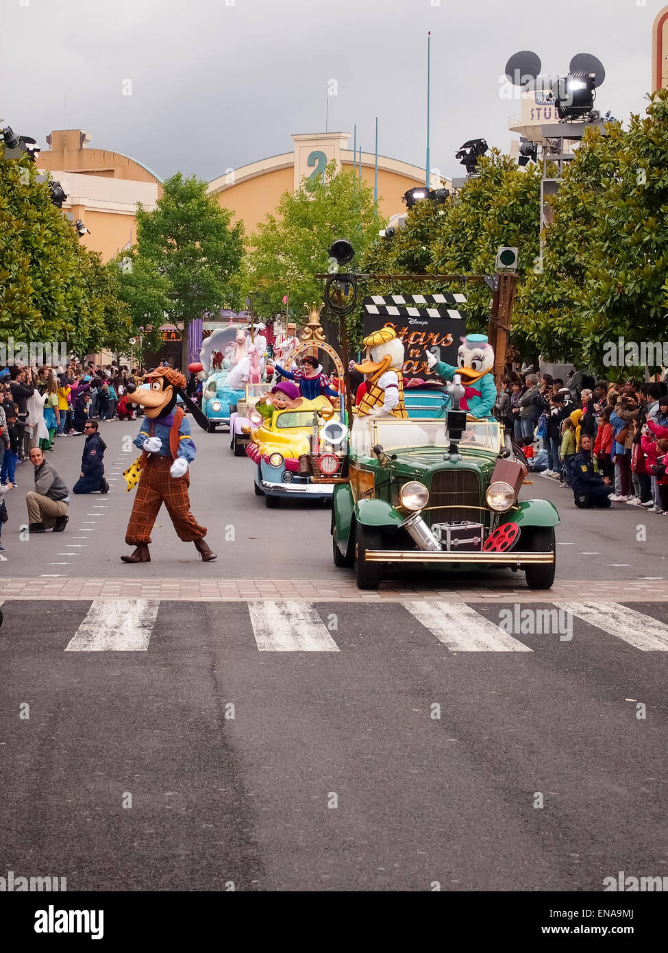 Le stelle N parata di vetture a Disney Studios Park, Disneyland Parigi, Francia Foto Stock