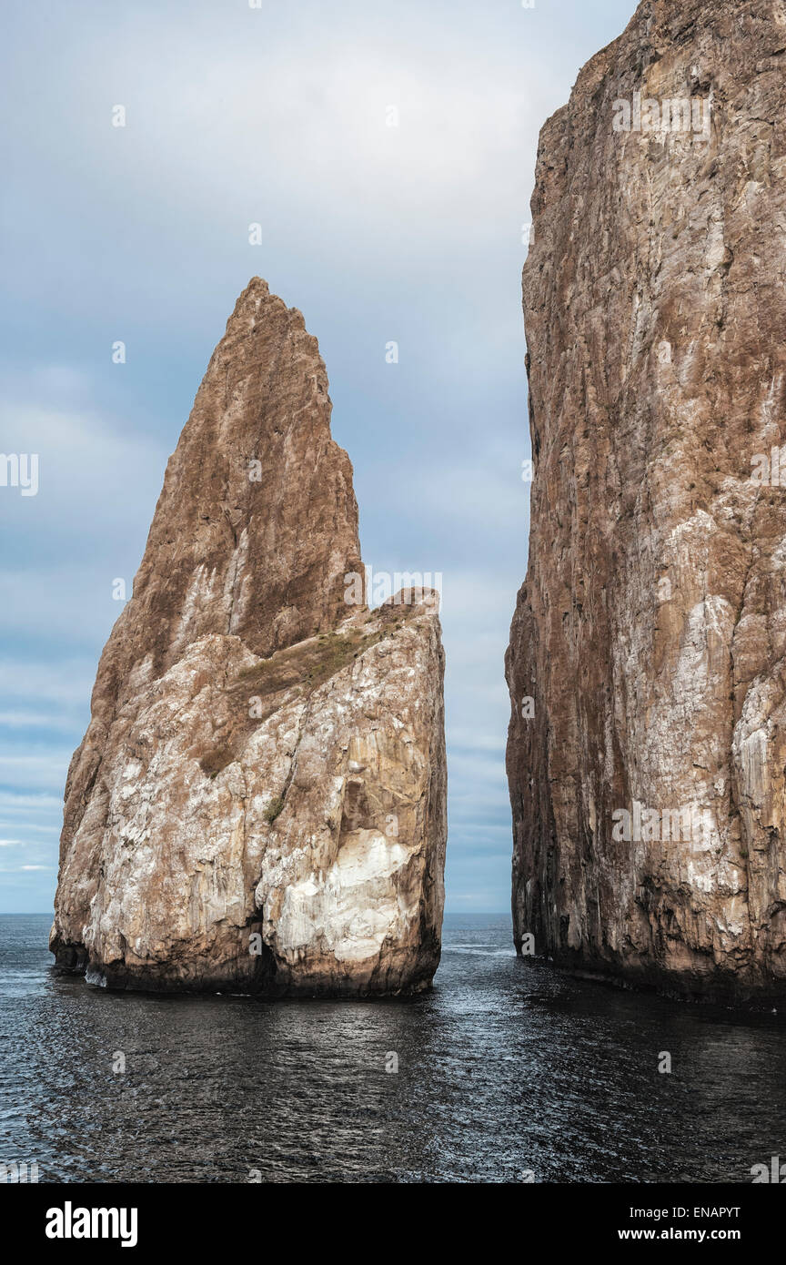 Kicker Rock o Roca Leon Dormido, San Cristobal Island, Galapagos, Ecuador, Patrimonio Mondiale dell Unesco Foto Stock