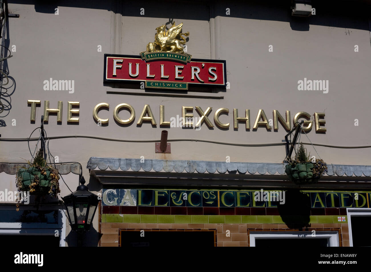 Segno di franchising per la scambio di carbone pub di Peschici Foto Stock