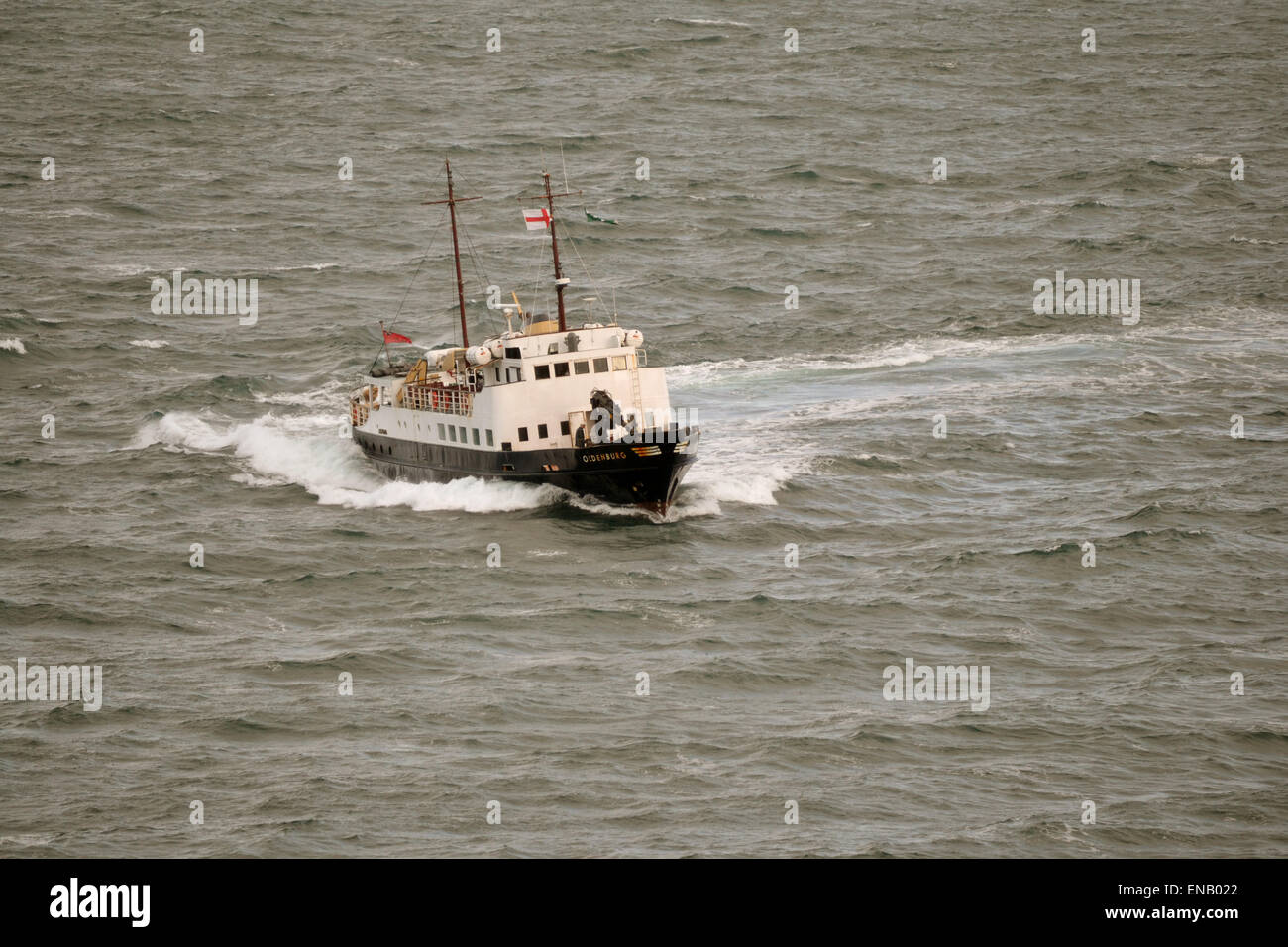 Viaggio a Landmark Trust è Lundy Island in a bordo della nave MS Oldenburg. avvicinandosi al molo Foto Stock