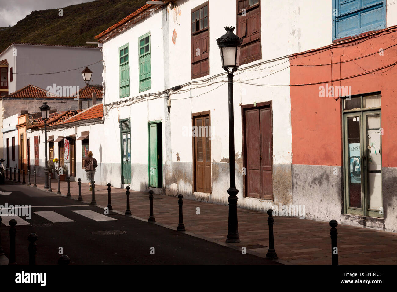 Strada tipica dell'isola capitale San Sebastian de La Gomera, La Gomera, isole Canarie, Spagna, Europa Foto Stock