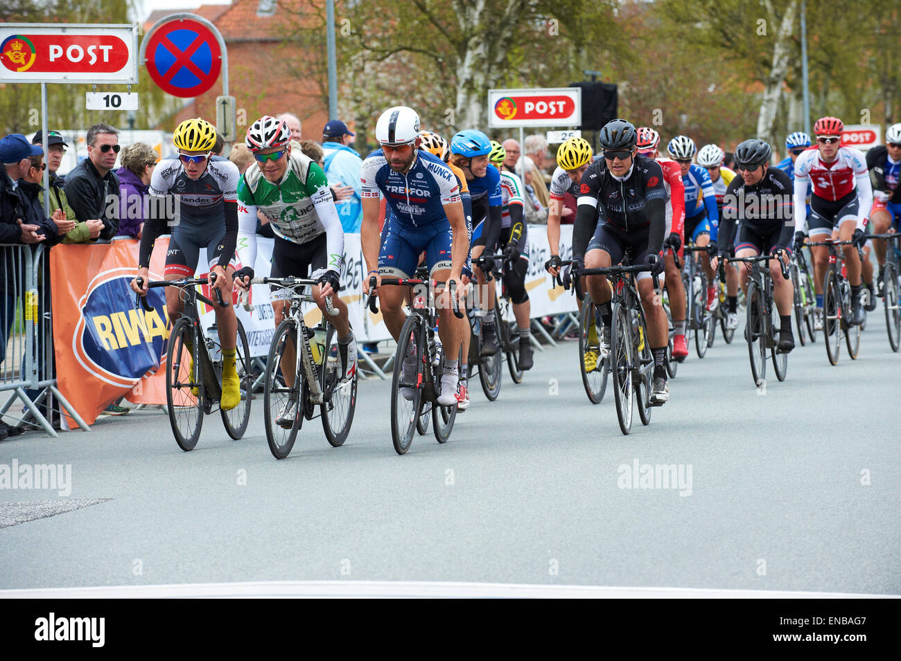 Viborg, Danimarca. Il 1 maggio, 2015. Gara ciclistica internazionale (UCI 1.2) Team ColoQuick Banca Jutlander TREFOR - Blu acqua Credito: Brian Bjeldbak/Alamy Live News Foto Stock