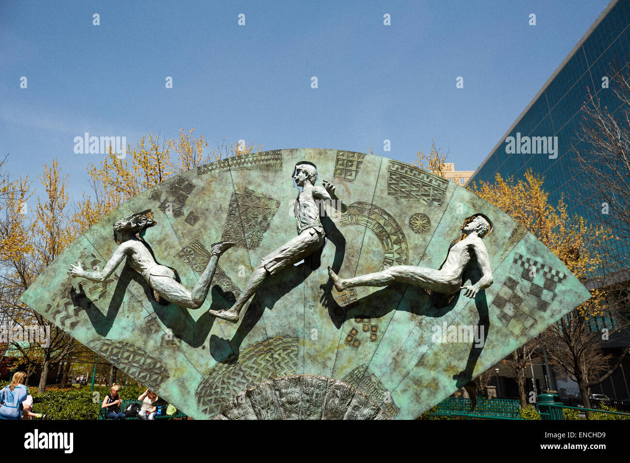 Downtown Atlanta in Georga USA Immagine: Olympic Sculpture nel Parco Olimpico, Atlanta. Artista Peter Calaboyias Foto Stock