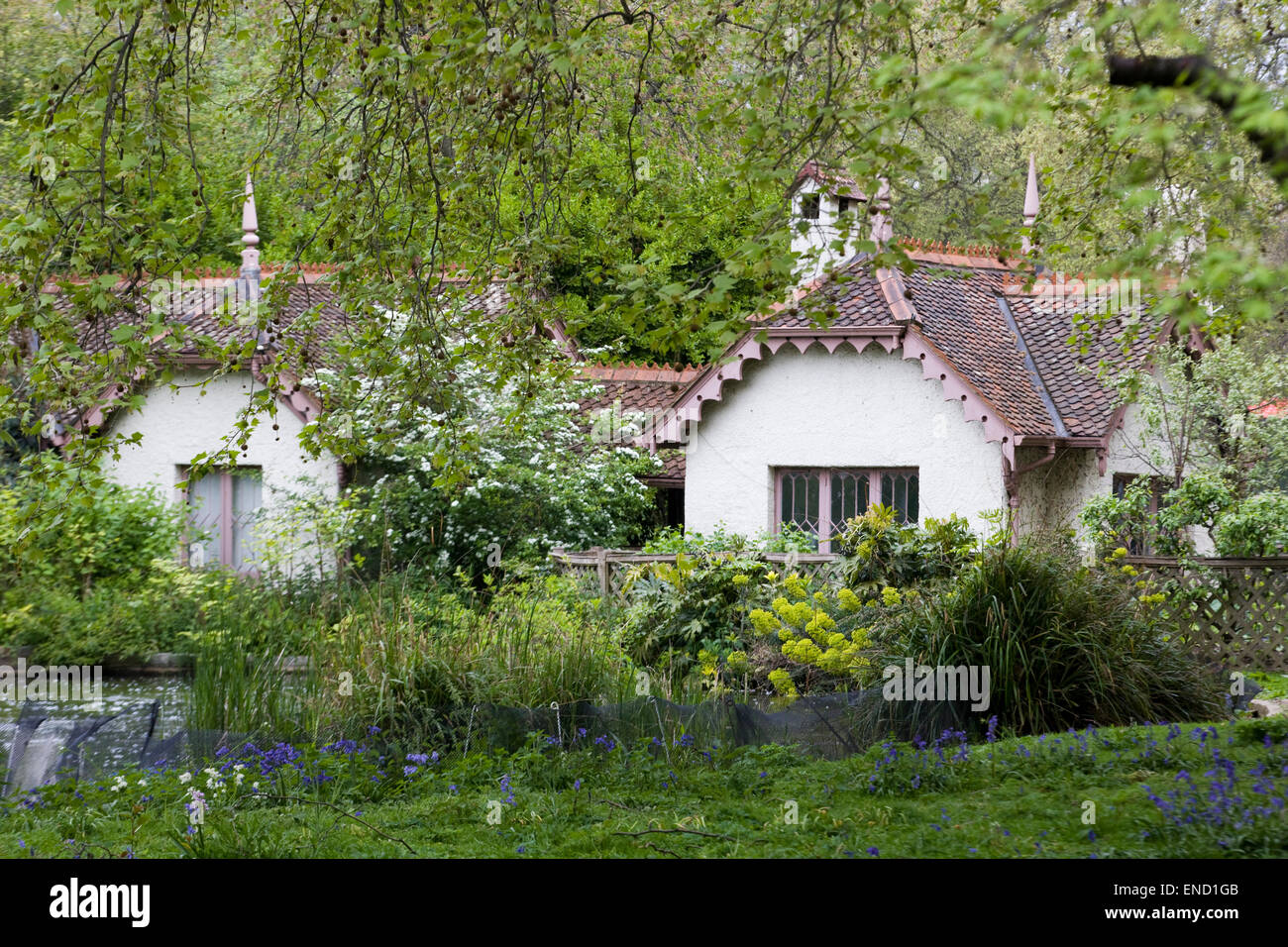 Isola d'anatra Cottage in St James Park London Foto Stock