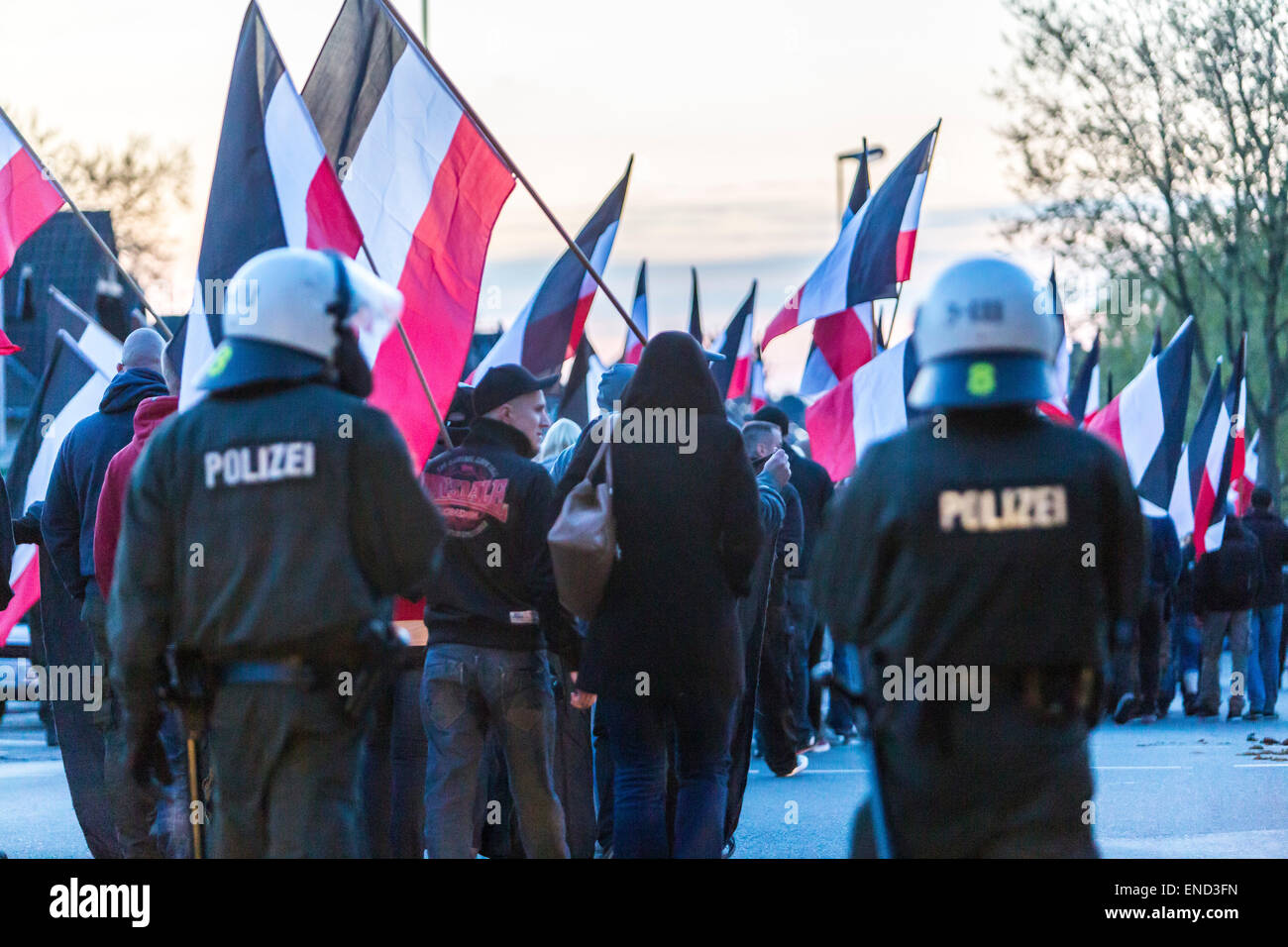 Dimostrazione di ala destra partito neonazista 'Die Rechte', un primo di maggio a Essen, Germania, Foto Stock