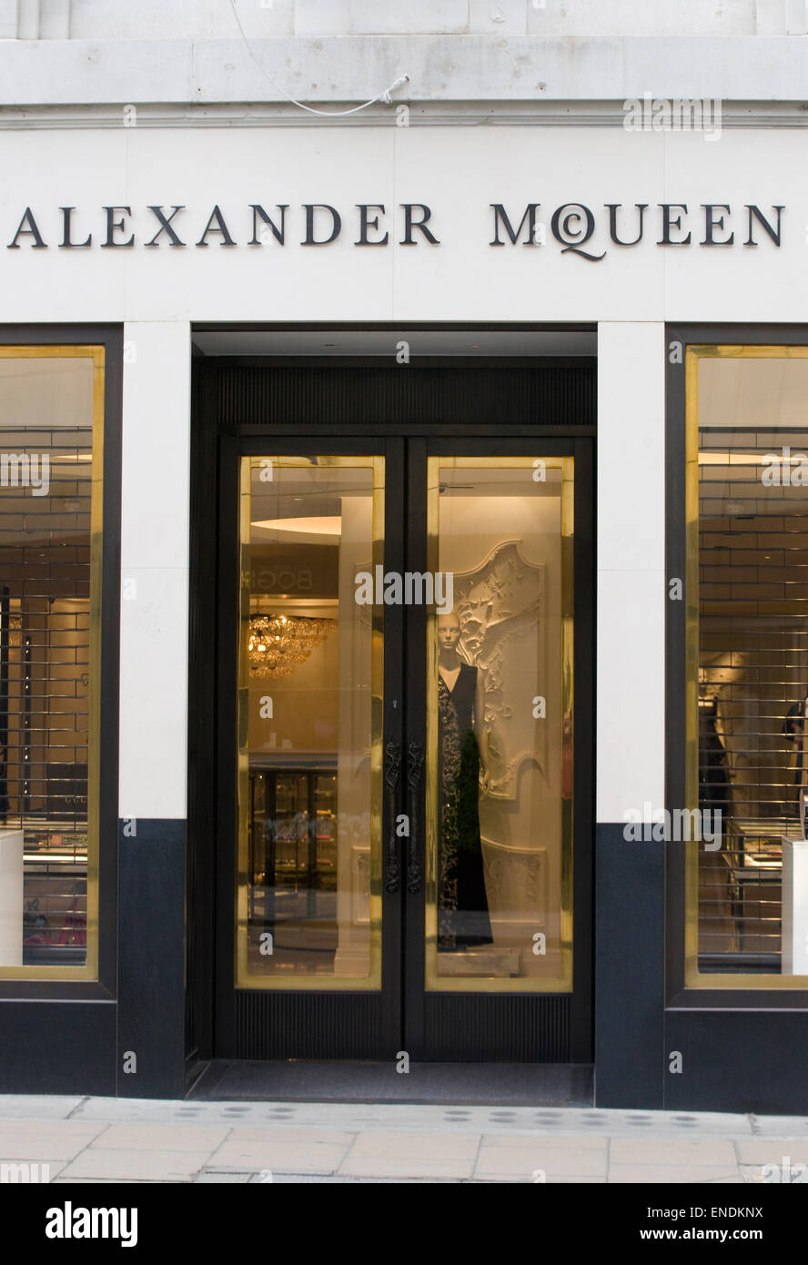 Alexander McQueen shop front London Inghilterra England Foto Stock