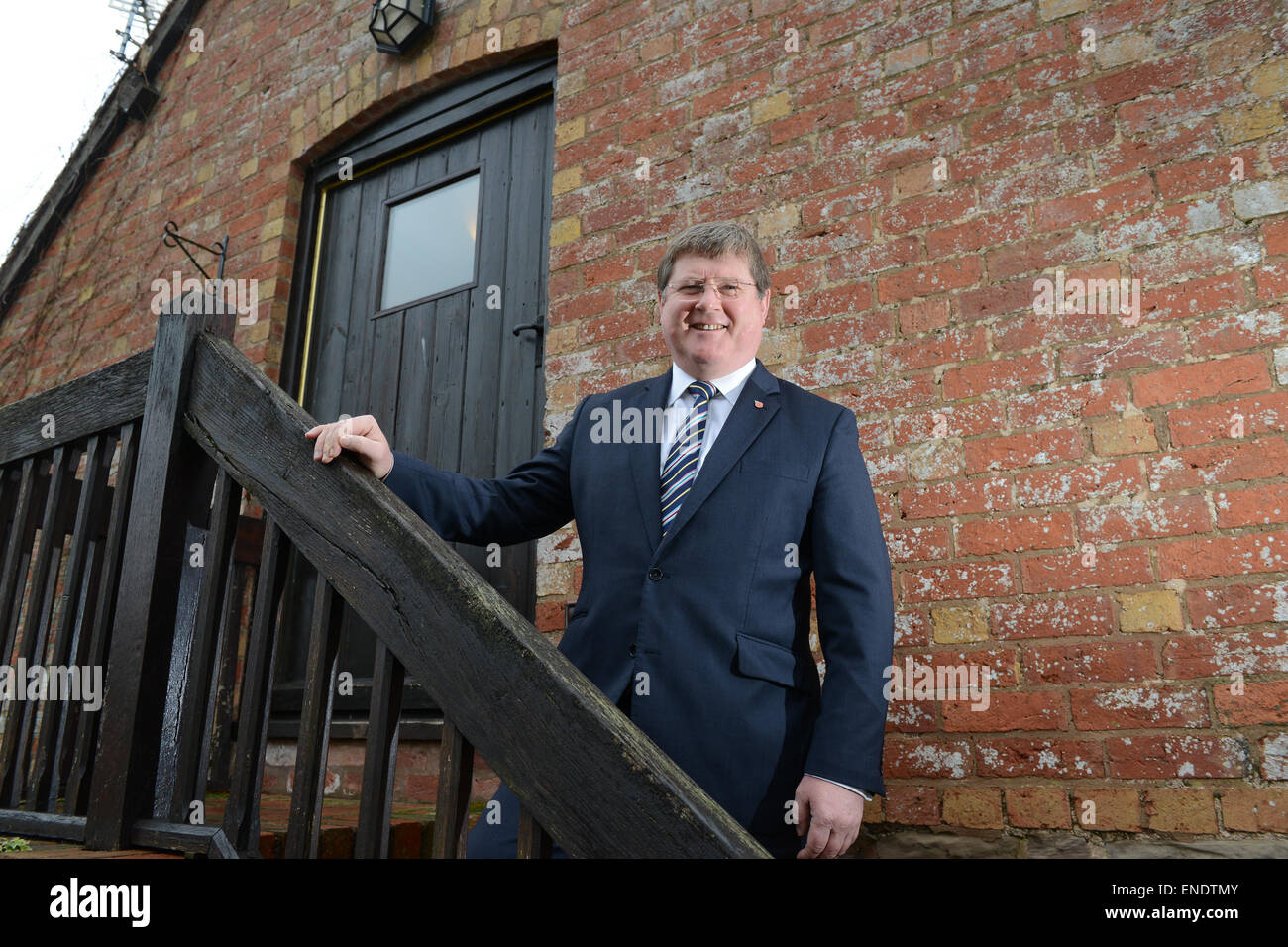 Legami Premium advisor finanziario di milioni di sterline di Robin vincitori Melley al suo capitale di matrice Ltd uffici presso Monkhopton Foto Stock