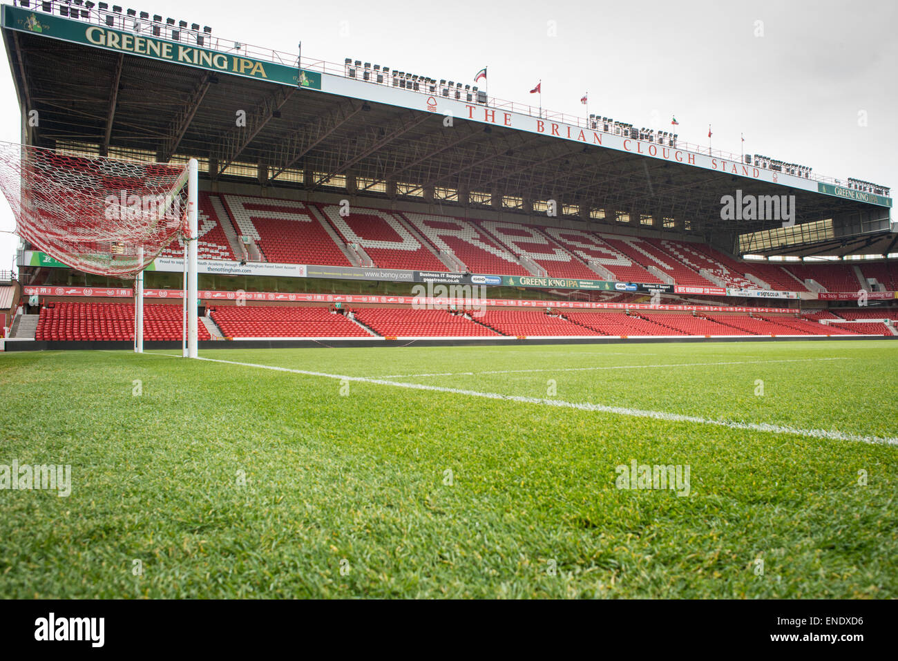 Il City Ground, Nottingham. Sede del Nottingham Forest F.C., Uno stadio di football a West Bridgford, Nottinghamshire, Inghilterra. Foto Stock