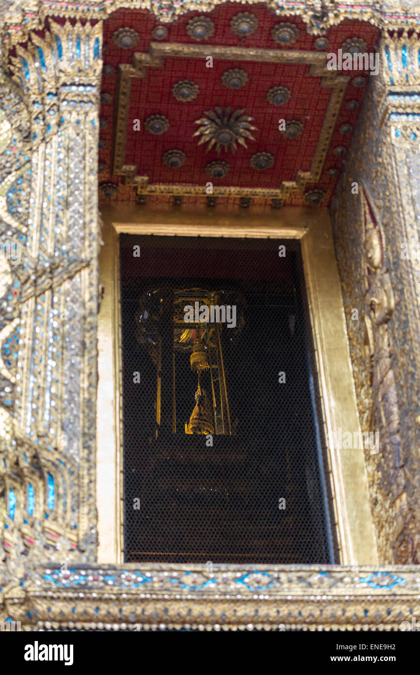 Il Buddha di Smeraldo, Wat Phra Kaeo, il Grand Palace, Bangkok, Thailandia, Asia Foto Stock