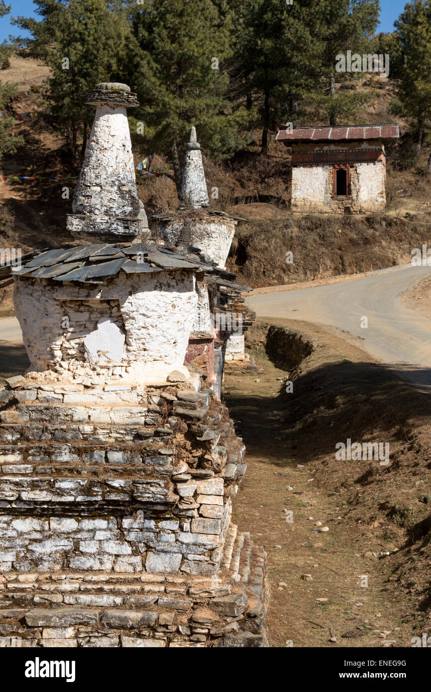 Mane parete vicino il monastero Gangtey, Phobjikha Valley, Western Bhutan - Asia Foto Stock