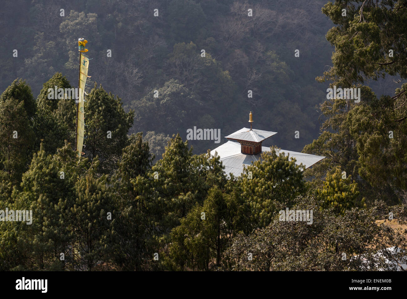 Lunga vista di Trongsa Dzong, Trongsa, Bhutan Centrale, Asia Foto Stock