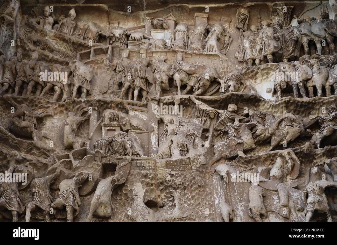 L'Italia. Roma. Arco di Settimio Severo. Commemorare il Parthian vittorie di imperatore Settimio Severo. Sollievo. Foto Stock