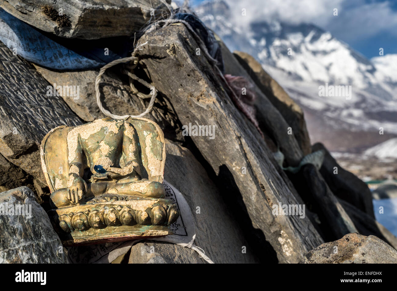 Decapitati BUDDA STATUETTA nella regione dell Everest, Nepal Foto Stock