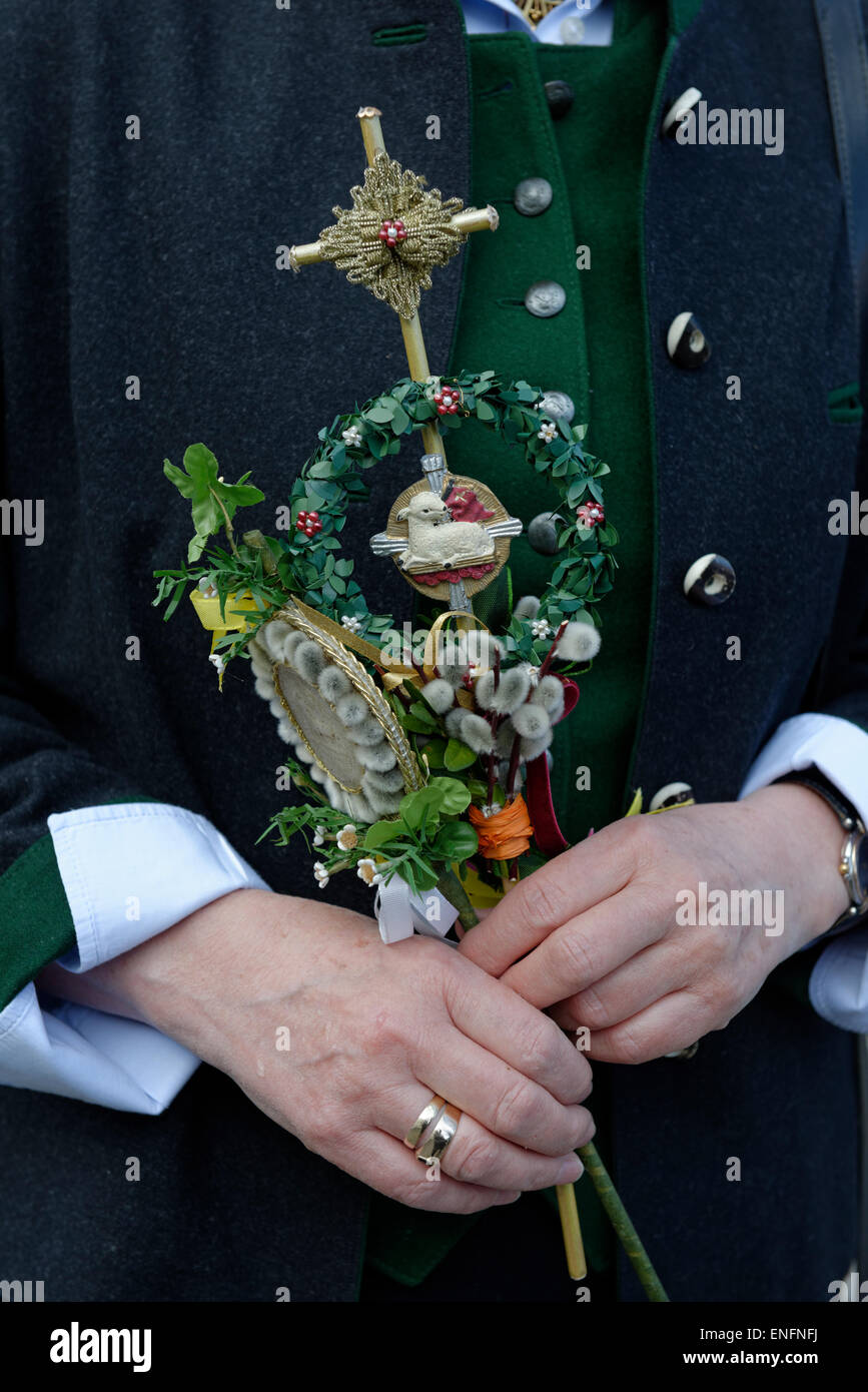 Rami di palma, benedizione delle palme, Domenica delle Palme, la Settimana Santa e la Pasqua, Bad Heilbrunn, Alta Baviera, Baviera, Germania Foto Stock