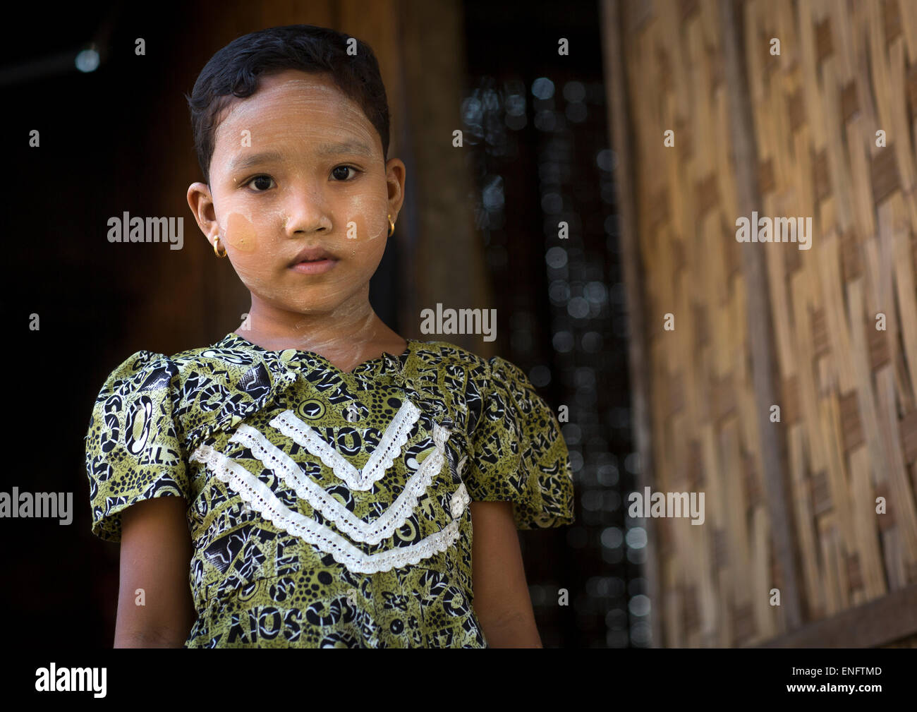 Rohingya Bambina, Thandwe, Myanmar Foto Stock