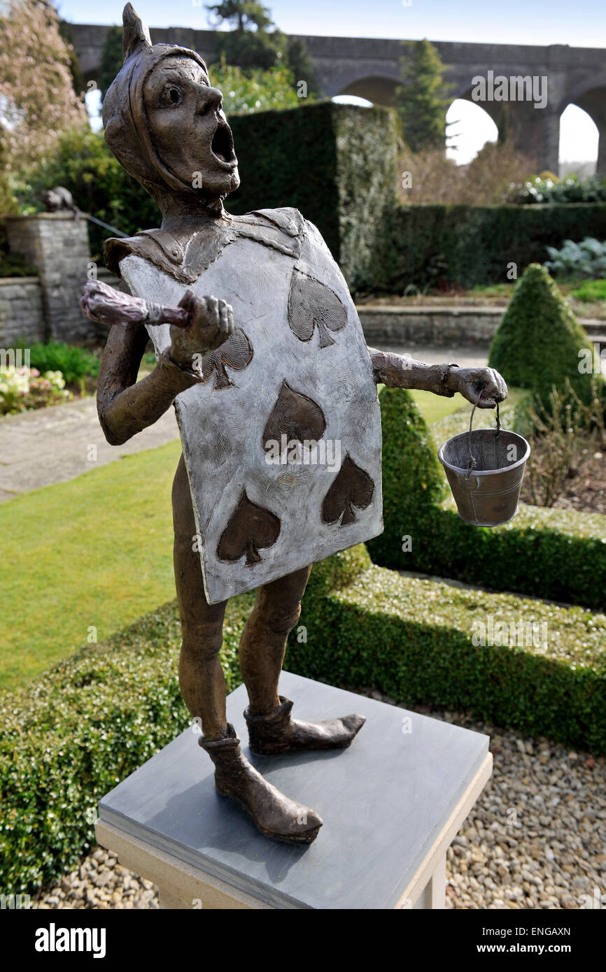 Knave di cuori di Alice nel Paese delle Meraviglie Kilver giardini di corte, Shepton Mallet, Somerset, possedute da Roger e Monty Saul Foto Stock