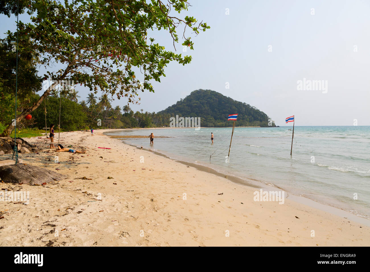 La lunga spiaggia su Ko Chang, Thailandia Foto Stock